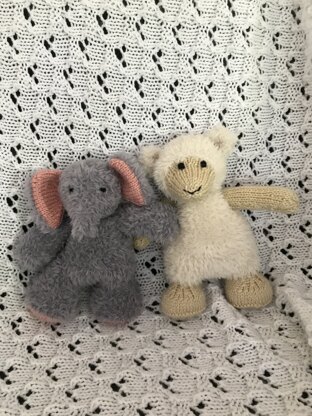 An elephant and a lamb
