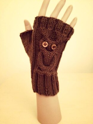 Owl Pacino Fingerless Gloves