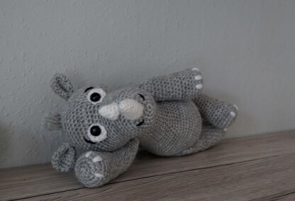 Amigurumi Häkelanleitung Kleines Nashorn Nelli ♥