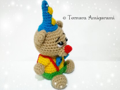 Nick, the carnival bear, clown bear crochet pattern