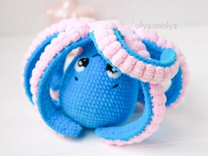 Ostin the Octopus pattern (PDF + 4 videos)