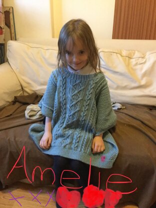 Amelie's poncho (saundersponchomini)