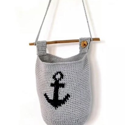 Crocheted storage pouch with anchor