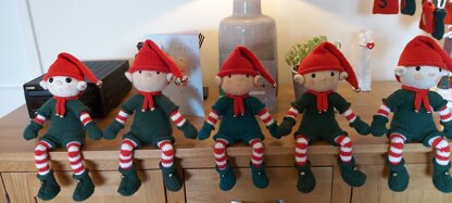 More Christmas Elves