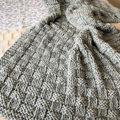 Chunky Basket Weave Blanket / Throw