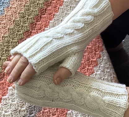 Maralin Fingerless Mitts