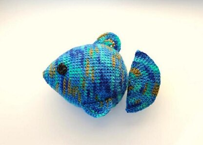 Freddie the Fish Crochet Pattern, Fish Amigurumi Pattern