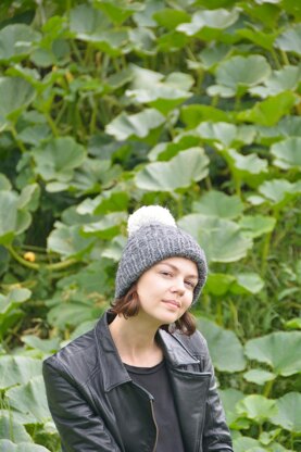 Gradient Cable Neck Cowl and Hat