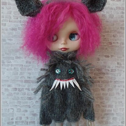 Wolfie! Werewolf suit and headband for 12" Blythe doll