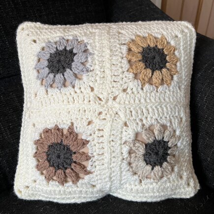 Grey Daisy Cushion cover #2