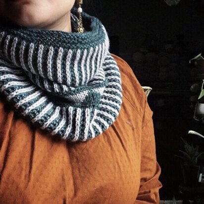 Wilde Evergreen Cowl