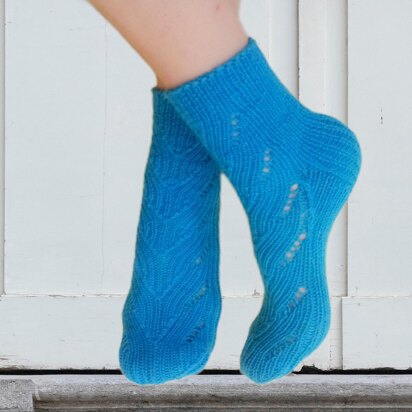 Lace socks. Knitting pattern