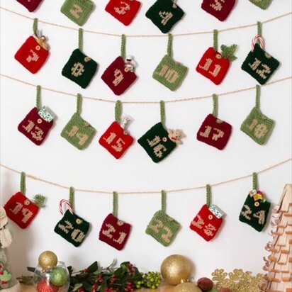 Advent Calendar Gift Pockets in Red Heart Super Saver Economy Solids - LW3163