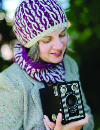 Pentucket Hat & Cowl  in Juniper Moon Farm Herriot - Downloadable PDF