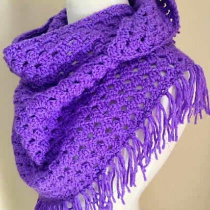 Easy & Quick Crochet Triangle Scarf