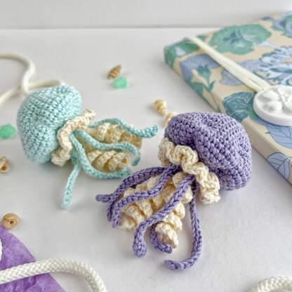 Jellyfish crochet keychain pattern Amigurumi ocean animal toy Bag charm Car mirror hanging decor