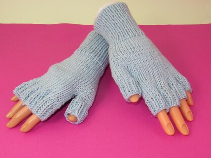 Simple Short Finger Gloves