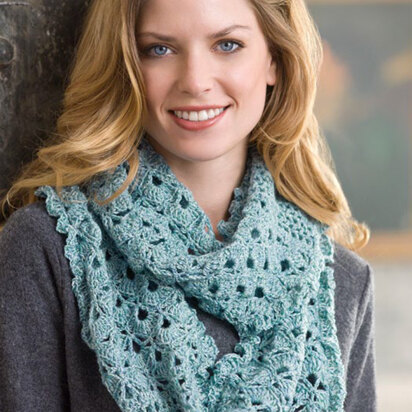 Infinity Scarf in Red Heart Stardust - LW2516 - Downloadable PDF