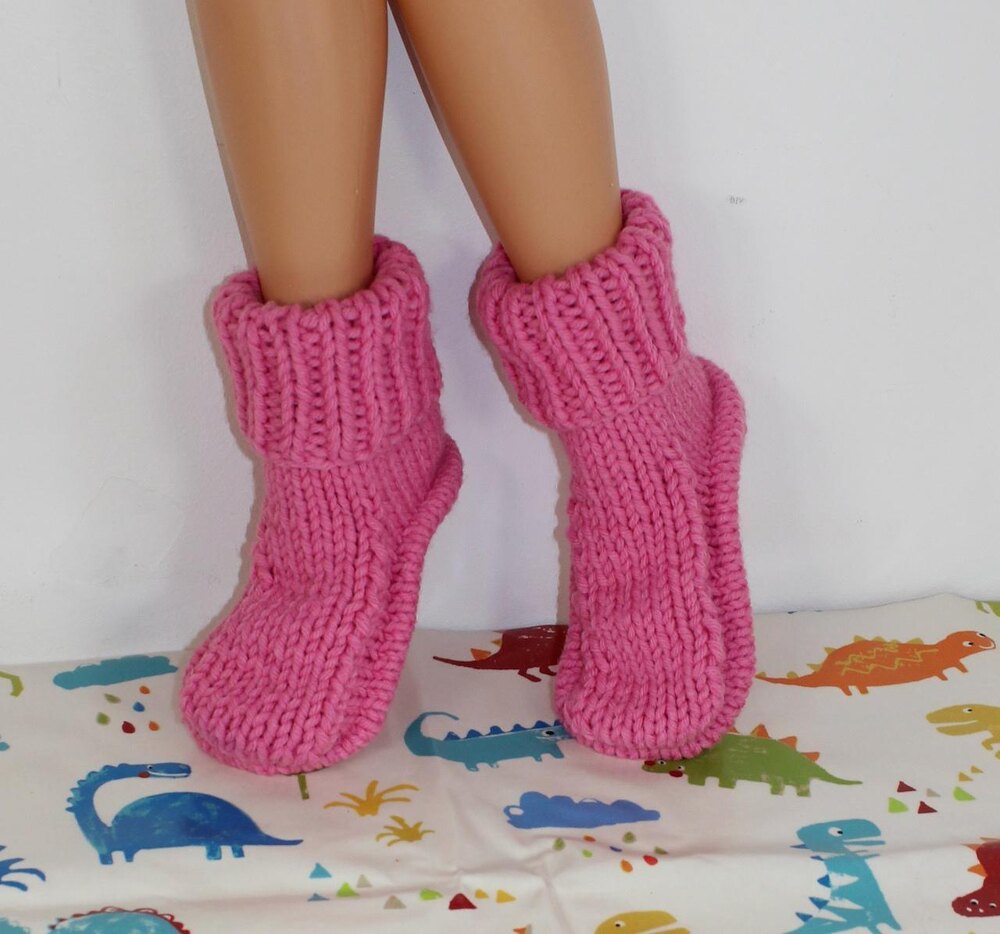 Ladies knitted outlet slipper boots