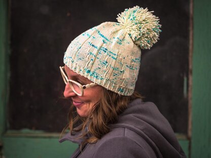 Snowy Peaks Hat