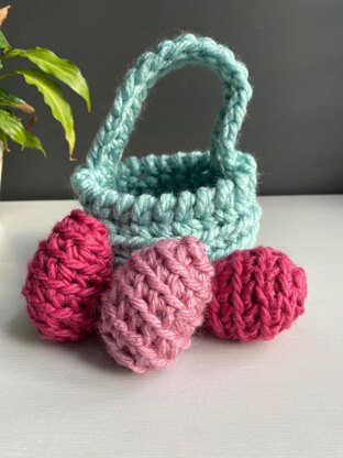 Chunky Woven Easter Egg