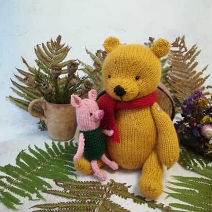 Toy knitting patterns - Knit your Winnie the Pooh and Piglet based on the book