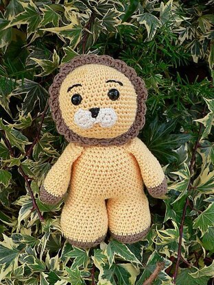 Liontis the amigurumi  lion