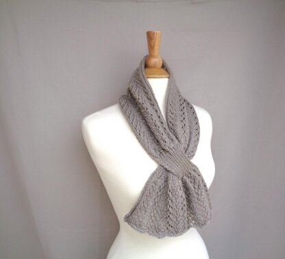 Vinelle Keyhole Scarf