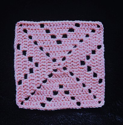 Filet Diamond Granny Square