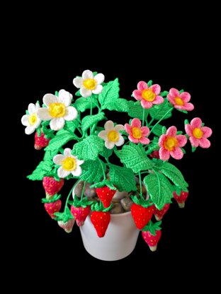 Crochet Strawberry plant