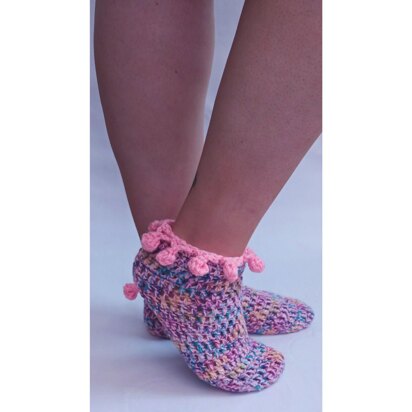 Cute Cuffs Crochet Socks the pom pom