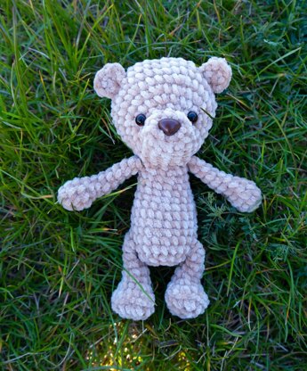 No-sew teddy bear