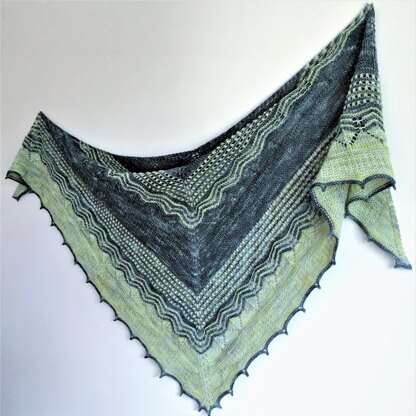 top-down two-colour shawl