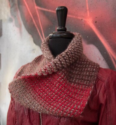 Amaranta Cowl