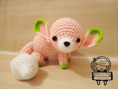 Amigurumi Fifi the Fennec Fox