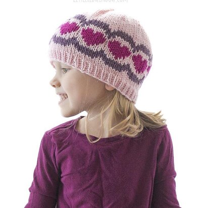 Scalloped Heart Hat