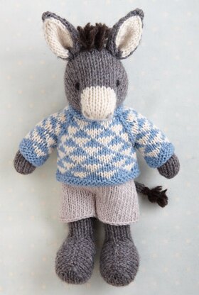 Horse/donkey/unicorn in a sweater