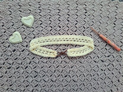 Crochet Romantic Precious Headband Pattern