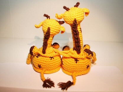 Giraffe - Shelf Sitter - Amigurumi