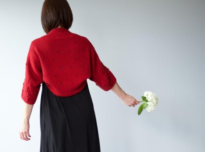 Patricia - leaf pattern shrug