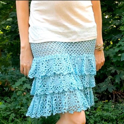 Crochet layered hotsell skirt pattern