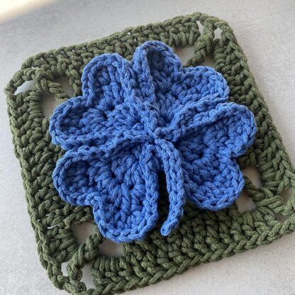 Clover Granny Square