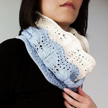 Iris - fern lace loop scarf