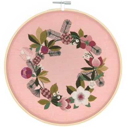 Rico Christmas Roses Embroidery Kit - Ø 20,5cm