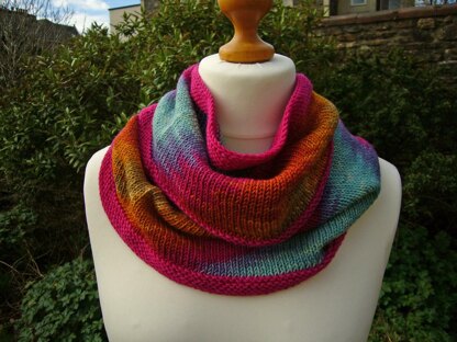 Pool Party Cowl