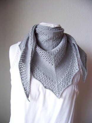 Easy knitting pattern Shawl "Tipsy"