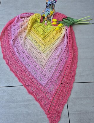 Triangular Scarf Idyia