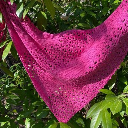 Blooming shawl