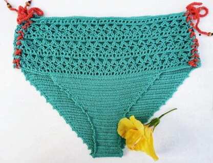 Here Comes the Sun Bottoms Crochet pattern by Nomad Stitches | LoveCrafts