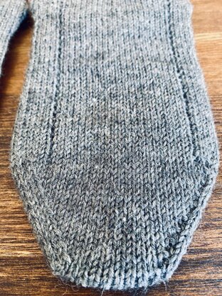 Cable Back Socks